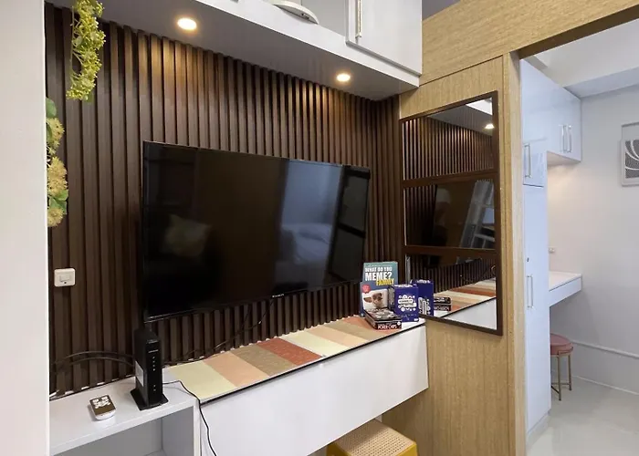 Grass Residences Charming Staycation