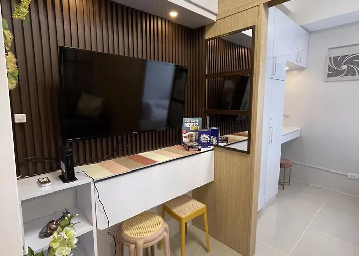 Grass Residences Charming Staycation * Manila