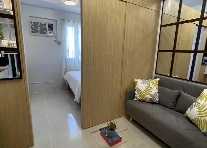 Grass Residences Charming Staycation * Manila